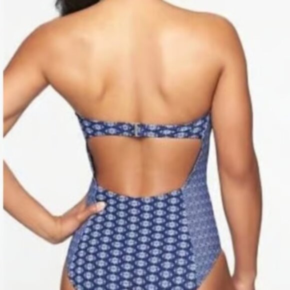 Athleta Tangier Cutout Halter One-Piece Swimsuit Size L - Picture 2 of 10